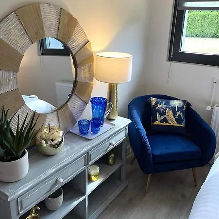 L'oree Deauvillaise 5 Minutes Deauvilletrouville Apartment Bonneville-sur-Touques